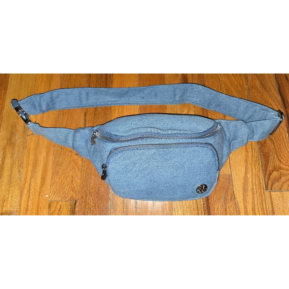 Steve Madden Crossbody Fanny Pack Belt Bag